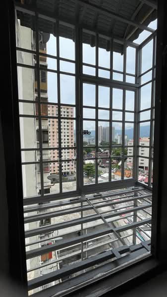 Pangsapuri untuk Disewa di Greenlane Heights Block E - Sherlene Choo - View - PropertyGuru.com.my