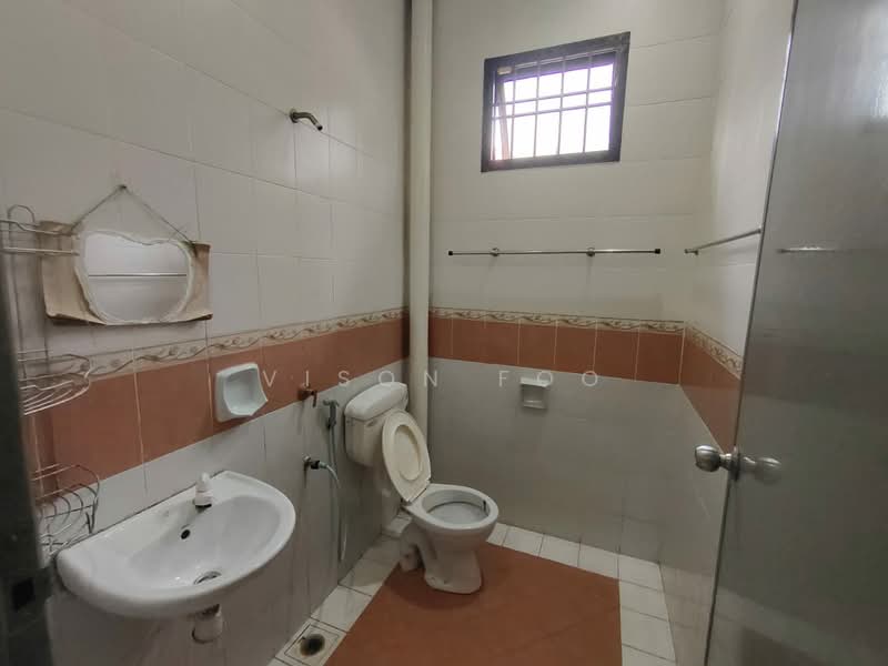 Rumah Teres 1-Tingkat untuk Disewa di Tebrau (Johor) - Vison Foo - Bathroom - PropertyGuru.com.my