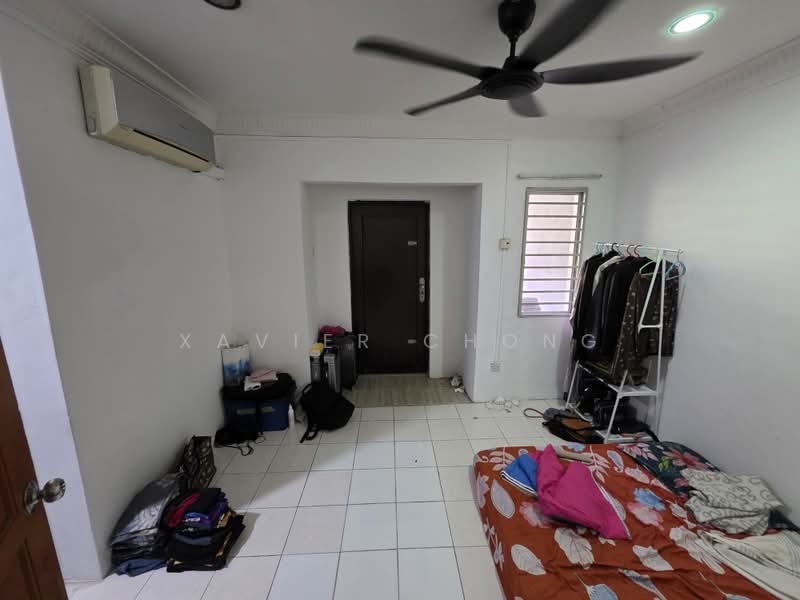 Rumah Teres 2 Tingkat untuk Dijual di Taman Lestari Putra (Seri Kembangan) - Xavier Chong - Bedroom - PropertyGuru.com.my