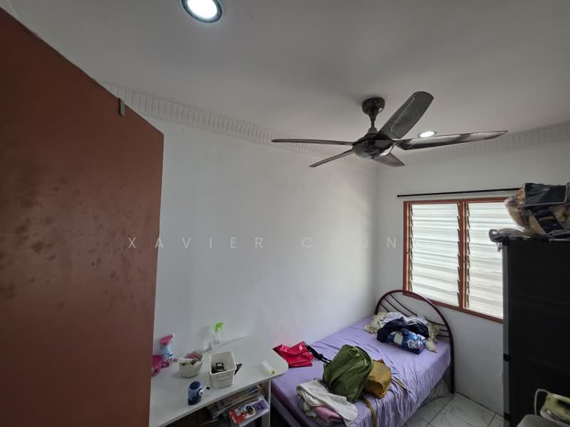 Rumah Teres 2 Tingkat untuk Dijual di Taman Lestari Putra (Seri Kembangan) - Xavier Chong - Bedroom - PropertyGuru.com.my