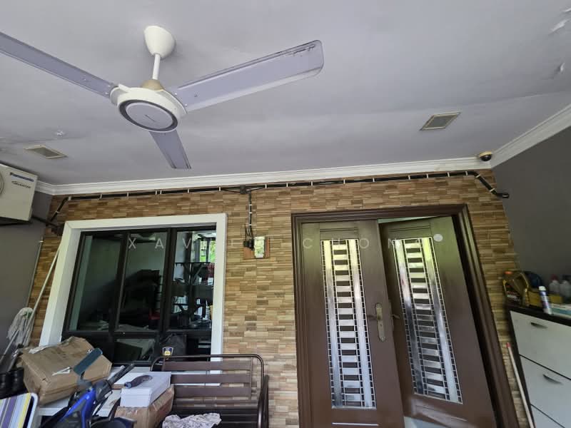 Rumah Teres 2 Tingkat untuk Dijual di Taman Lestari Putra (Seri Kembangan) - Xavier Chong - Exterior - PropertyGuru.com.my