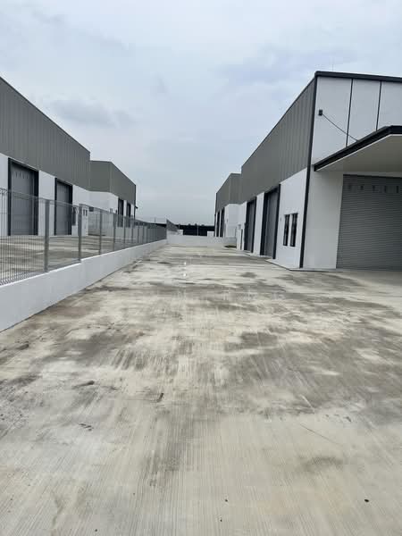 Kilang untuk Disewa di Eco Business Park 1 (Johor Bahru) - Kinn Png - Exterior - PropertyGuru.com.my
