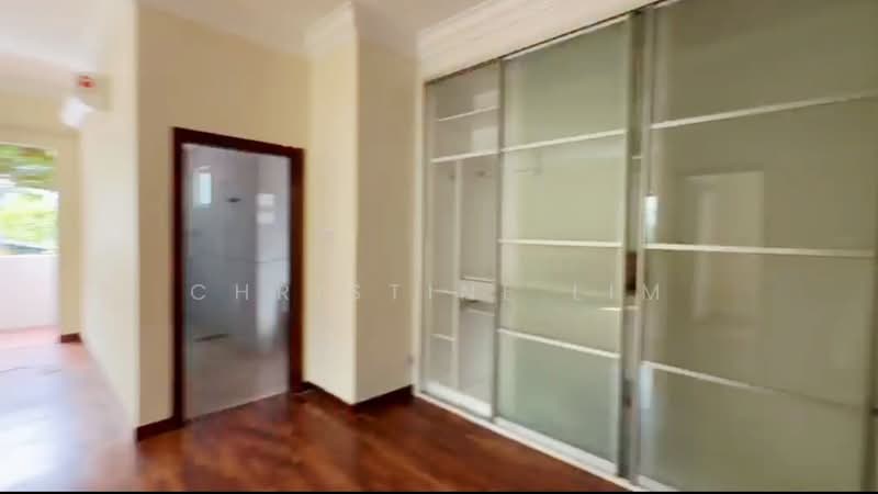 Semi-Detached House for Rent in Tropicana (Petaling Jaya) - Christine Lim - Built-in wardrobe MasterRoom - PropertyGuru.com.my