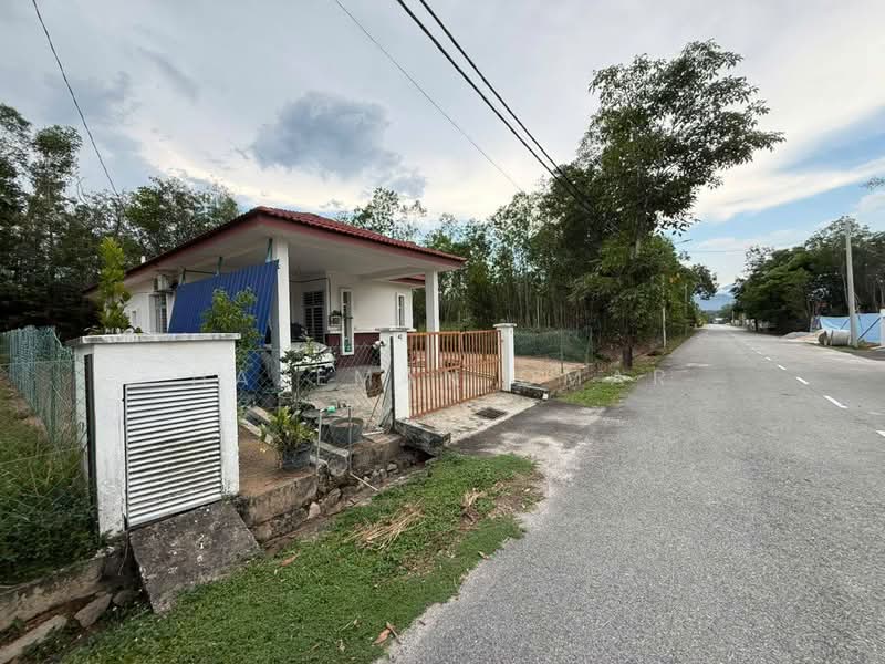 Bungalow House for Sale in Mahkota Hills (Lenggeng) - Hazeman Omar - Exterior - PropertyGuru.com.my