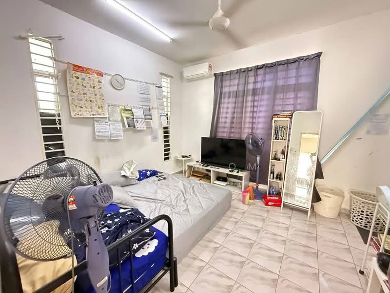 Bungalow House for Sale in Mahkota Hills (Lenggeng) - Hazeman Omar - PropertyGuru.com.my