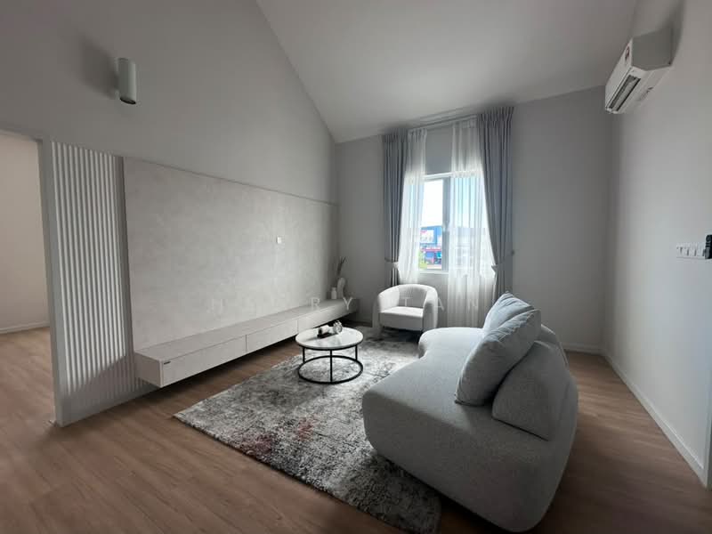 2-storey Terraced House for Sale in Banting (Selangor) - Henry Tan - Living Room - PropertyGuru.com.my
