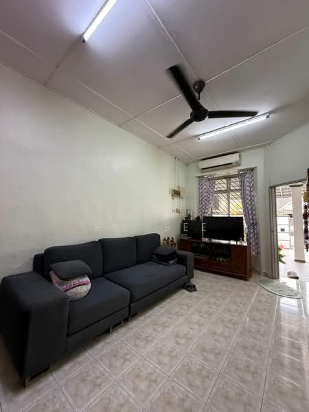 Rumah Teres 1 Tingkat untuk Dijual di Taman Universiti (Skudai) - Bee Bee - PropertyGuru.com.my