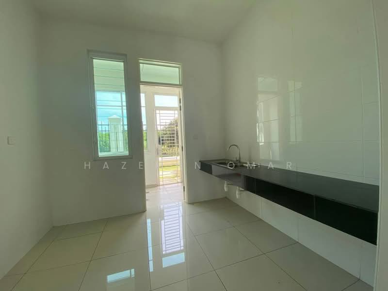 Rumah Teres 2 Tingkat untuk Dijual di Eco Majestic (Semenyih) - Hazeman Omar - Kitchen - PropertyGuru.com.my
