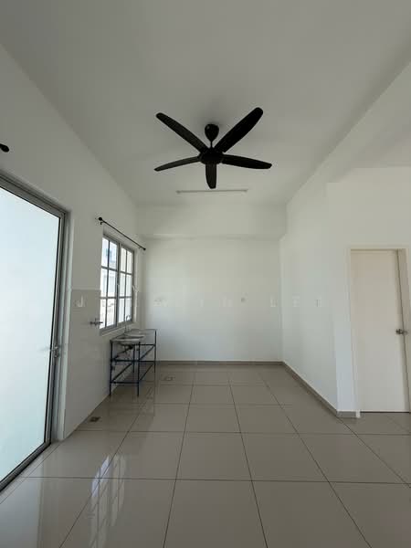 Semi-Detached House for Rent in Eco Majestic (Semenyih) - Jesslyn Lee - Kitchen - PropertyGuru.com.my