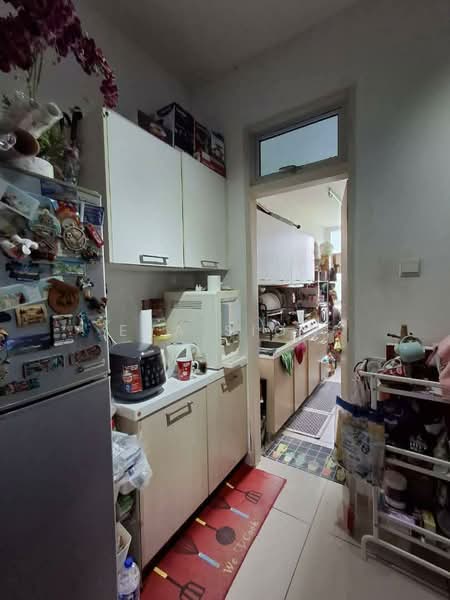 Apartment for Sale at D'Rich Executive Suites - Eva Siow - Kitchen - PropertyGuru.com.my