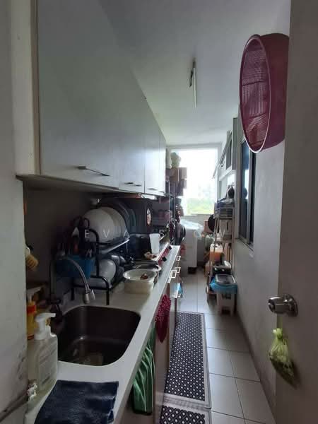 Apartment for Sale at D'Rich Executive Suites - Eva Siow - Kitchen - PropertyGuru.com.my