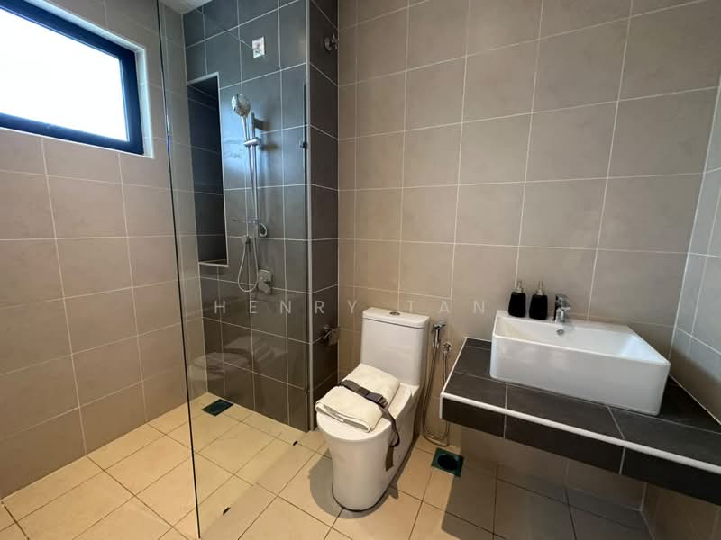 Rumah Teres 2 Tingkat untuk Dijual di Sungai Buloh (Selangor) - Henry Tan - Bathroom - PropertyGuru.com.my