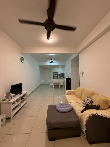 Servis Apartment untuk Dijual di Paramount Utropolis - Wai Ann Teng - Living Room - PropertyGuru.com.my