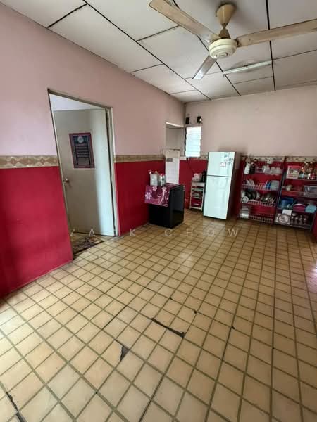 Flat for Sale at Taman Cempaka - Zack Chow - Kitchen - PropertyGuru.com.my