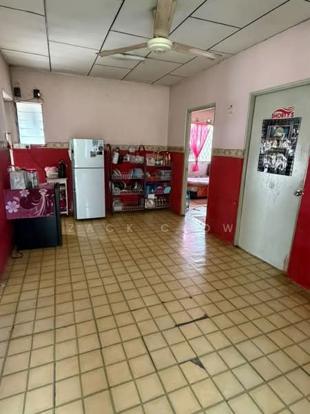 Flat for Sale at Taman Cempaka - Zack Chow - Kitchen - PropertyGuru.com.my