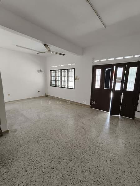 Rumah Teres 2 Tingkat untuk Dijual di Taman Sri Tebrau (Johor Bahru) - Leon Ng - Living Room - PropertyGuru.com.my