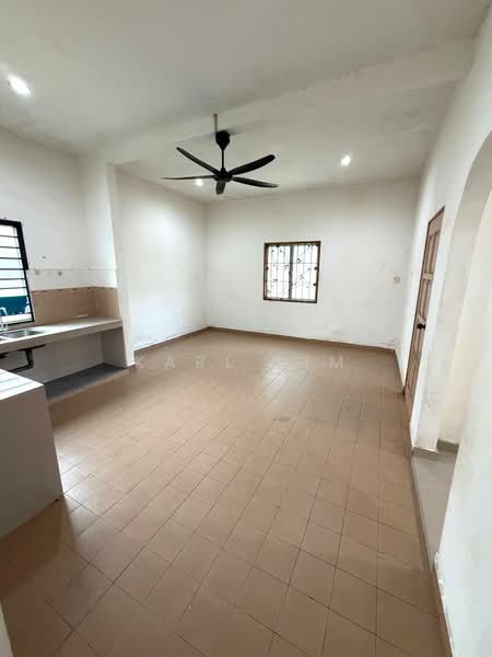 1-storey Terraced House for Sale in Taman Mutiara Rini (Skudai) - Karl Lim - Kitchen - PropertyGuru.com.my