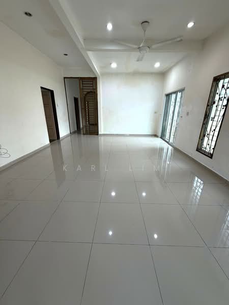 1-storey Terraced House for Sale in Taman Mutiara Rini (Skudai) - Karl Lim - Living Room - PropertyGuru.com.my