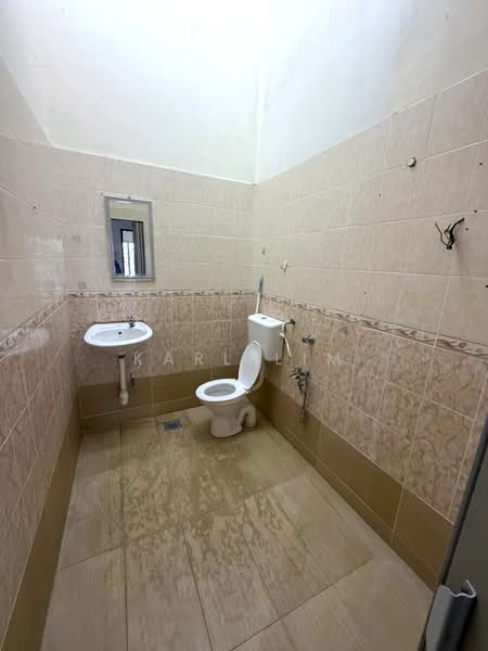 1-storey Terraced House for Sale in Taman Mutiara Rini (Skudai) - Karl Lim - Bathroom - PropertyGuru.com.my