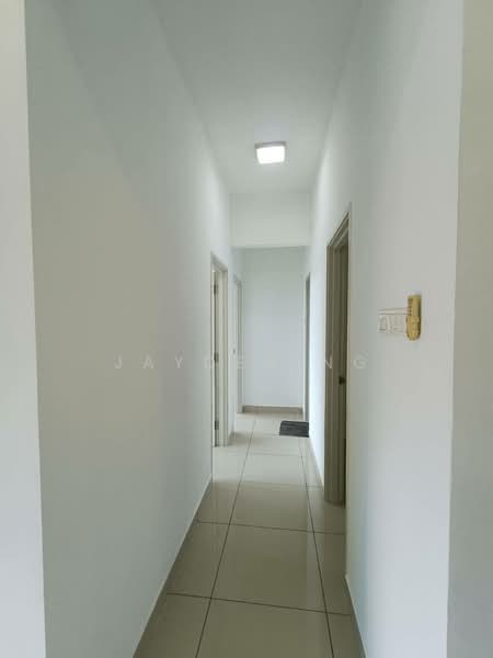 Apartment for Sale at D'Rich Executive Suites - Jayden Ng - Corridor - PropertyGuru.com.my