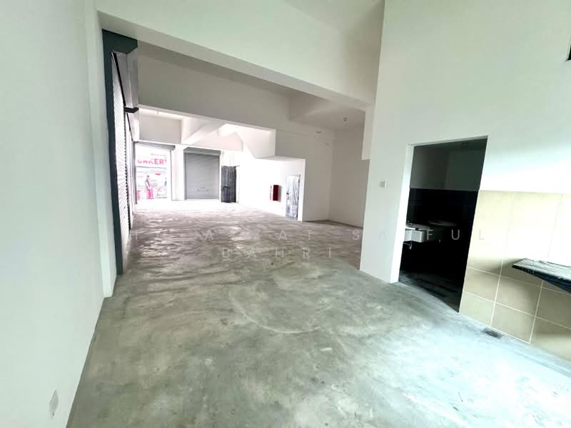 Shop for Rent in Bandar Seri Putra (Bangi) - Mohd Aizat Saiful Bahri - Interior - PropertyGuru.com.my