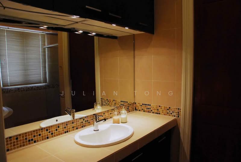 Rumah Berkembar untuk Dijual di Taman Segambut (Jalan Kuching) - Julian Tong - Bathroom - PropertyGuru.com.my