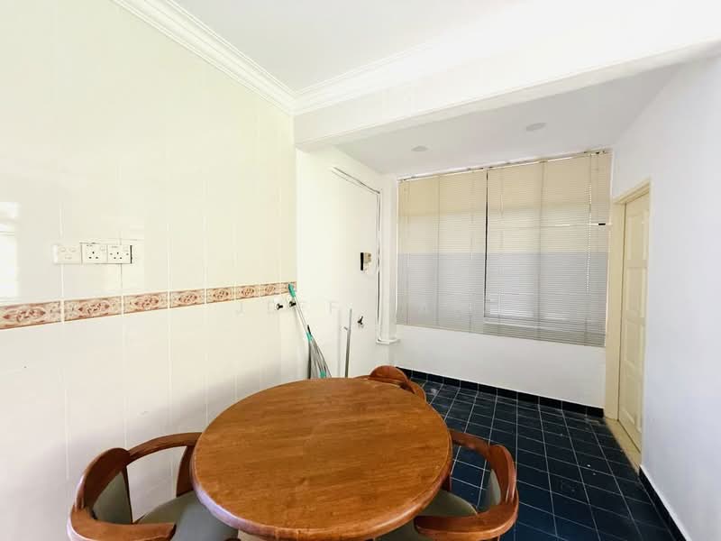 Kondominium untuk Disewa di Pearl View - Jeff Tan - Dining Room - PropertyGuru.com.my