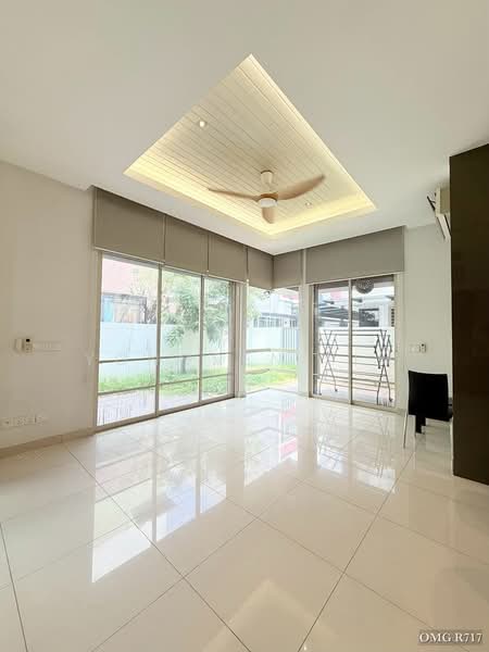 Semi-Detached House for Sale in Setia Damai (Setia Alam) - Yongsen Lim - Living Room - PropertyGuru.com.my