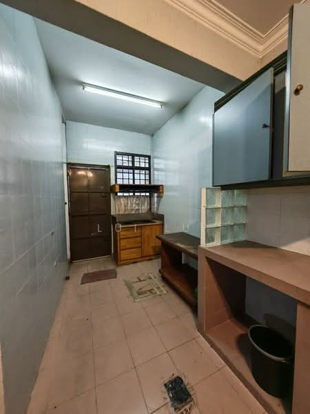2-storey Terraced House for Sale in Taman Sri Putri (Skudai) - Lui Lui - Kitchen - PropertyGuru.com.my