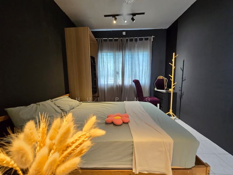 Pangsapuri untuk Disewa di Akasia Apartment - Hui Ping - Master Bedroom - PropertyGuru.com.my
