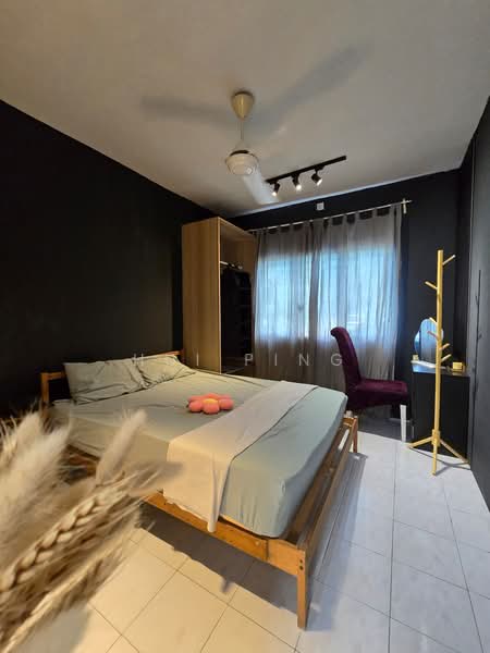 Pangsapuri untuk Disewa di Akasia Apartment - Hui Ping - Master Bedroom - PropertyGuru.com.my