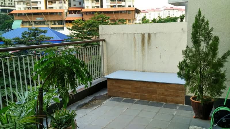 Kondominium untuk Disewa di Perdana View - Alicia Soo - Balcony - PropertyGuru.com.my