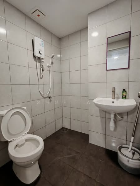 Servis Apartment untuk Disewa di Hana @ Eco Ardence - Shue Tan - Bathroom - PropertyGuru.com.my