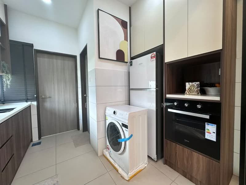 2-storey Terraced House for Sale in Shah Alam (Selangor) - Henry Tan - Kitchen - PropertyGuru.com.my