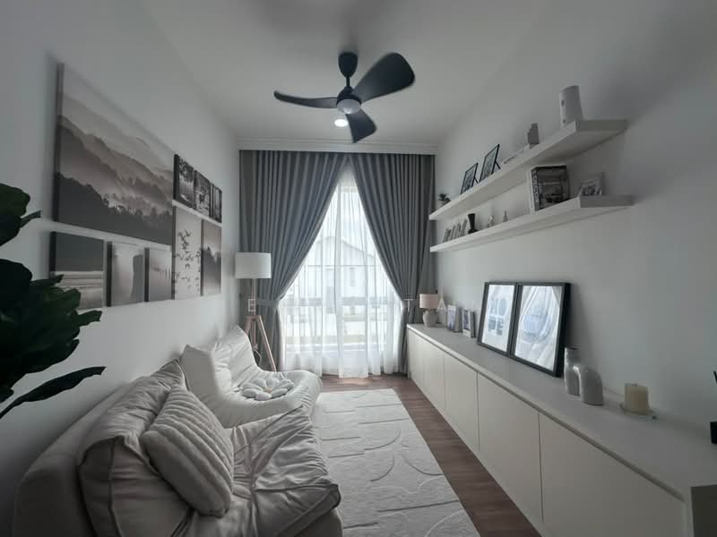 2-storey Terraced House for Sale in Shah Alam (Selangor) - Henry Tan - Living Room - PropertyGuru.com.my