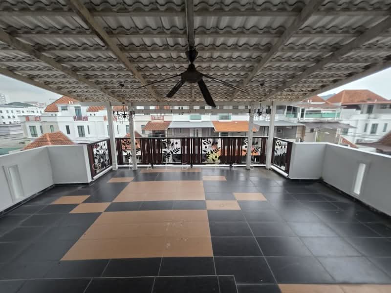 Rumah Teres 3 Tingkat untuk Dijual di Taman Bayu Aman (Butterworth) - Gerald Peski - Balcony - PropertyGuru.com.my