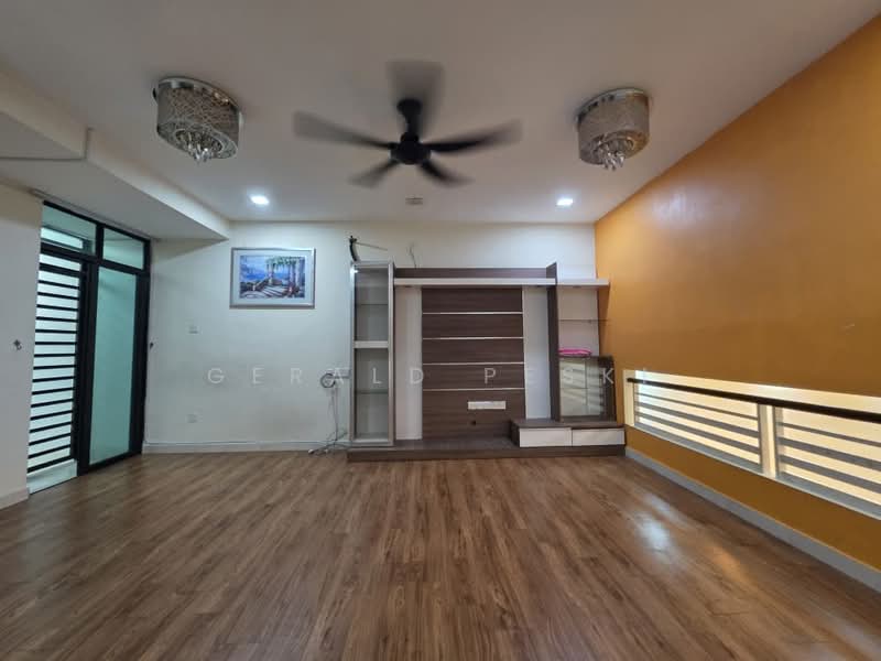 Rumah Teres 3 Tingkat untuk Dijual di Taman Bayu Aman (Butterworth) - Gerald Peski - Living Room - PropertyGuru.com.my
