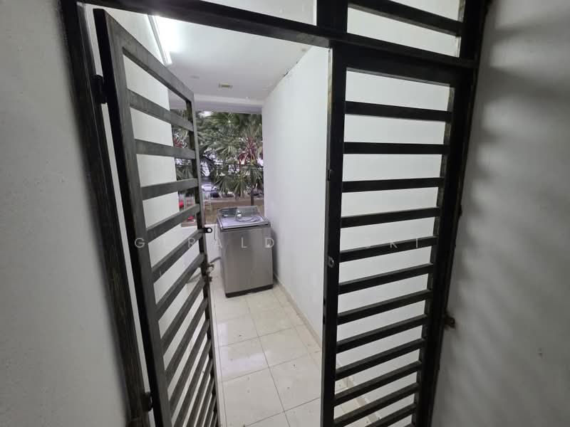 Rumah Teres 3 Tingkat untuk Dijual di Taman Bayu Aman (Butterworth) - Gerald Peski - Exterior - PropertyGuru.com.my