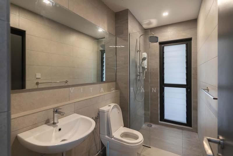 Servis Apartment untuk Disewa di Atwater : Service Residences - Vitas Tan - Bathroom - PropertyGuru.com.my
