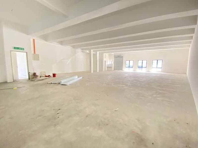 Shop for Rent in Alam Damai (Cheras) - Izzah Alias - Interior - PropertyGuru.com.my