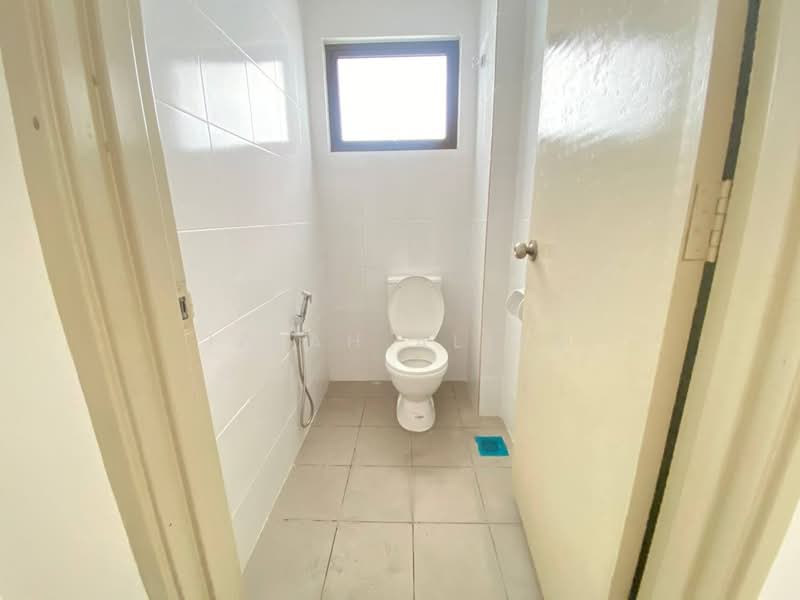 Shop for Rent in Alam Damai (Cheras) - Izzah Alias - Bathroom - PropertyGuru.com.my