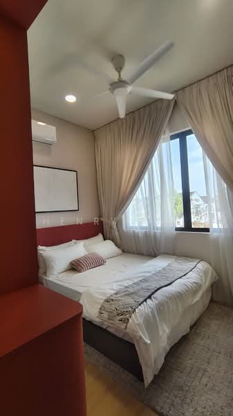 2-storey Terraced House for Sale in Puncak Bestari (Puncak Alam) - Henry Tan - Bedroom - PropertyGuru.com.my