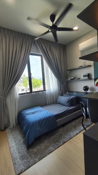 2-storey Terraced House for Sale in Puncak Bestari (Puncak Alam) - Henry Tan - Bedroom - PropertyGuru.com.my