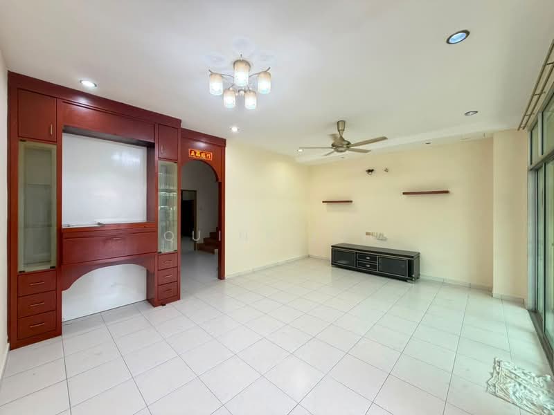 Rumah Teres 2 Tingkat untuk Disewa di Taman Tampoi Indah (Bukit Mertajam) - Quinn Loh - Living Room - PropertyGuru.com.my