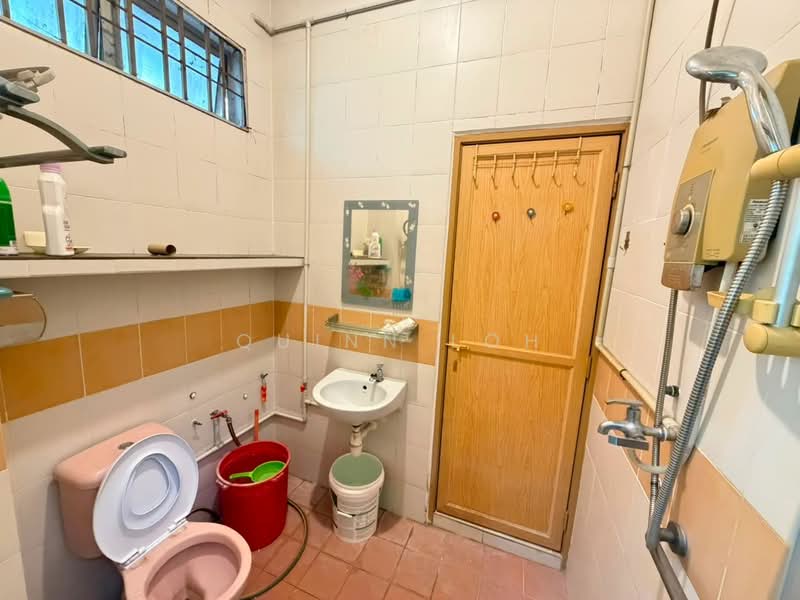 Rumah Teres 2 Tingkat untuk Disewa di Taman Tampoi Indah (Bukit Mertajam) - Quinn Loh - Bathroom - PropertyGuru.com.my