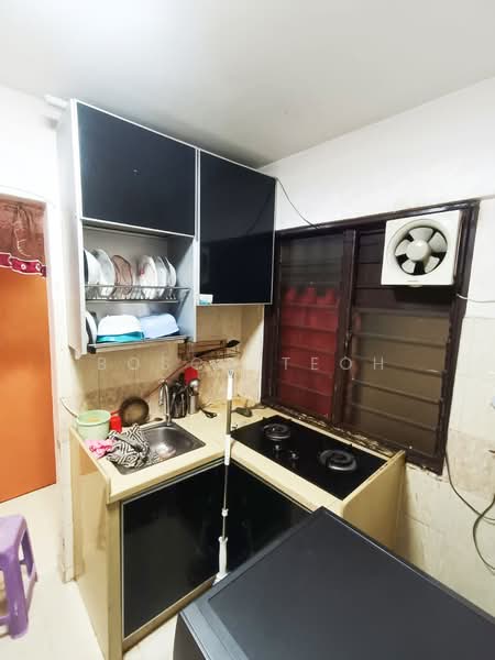 Flat for Rent at Desa Pinang 2 - Bosco Teoh - Kitchen - PropertyGuru.com.my