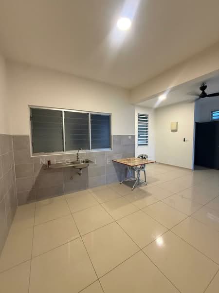 Pangsapuri untuk Disewa di Residensi Kampung Paloh (PR1MA @ Kampung Paloh) - Nicole Ling - Kitchen - PropertyGuru.com.my