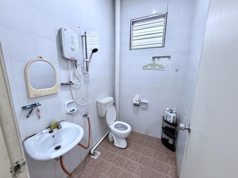 Rumah Teres 1-Tingkat untuk Dijual di Bandar Jaya Putra (Johor Bahru) - Karl Lim - Bathroom - PropertyGuru.com.my