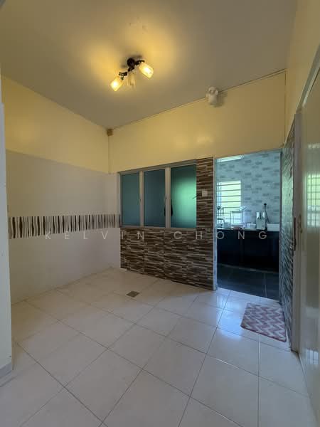 Rumah Teres 2 Tingkat untuk Disewa di Desa Lang Indah (Ipoh) - Kelvin Chong - Kitchen - PropertyGuru.com.my