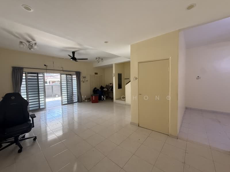 Rumah Teres 2 Tingkat untuk Disewa di Desa Lang Indah (Ipoh) - Kelvin Chong - Living Room - PropertyGuru.com.my